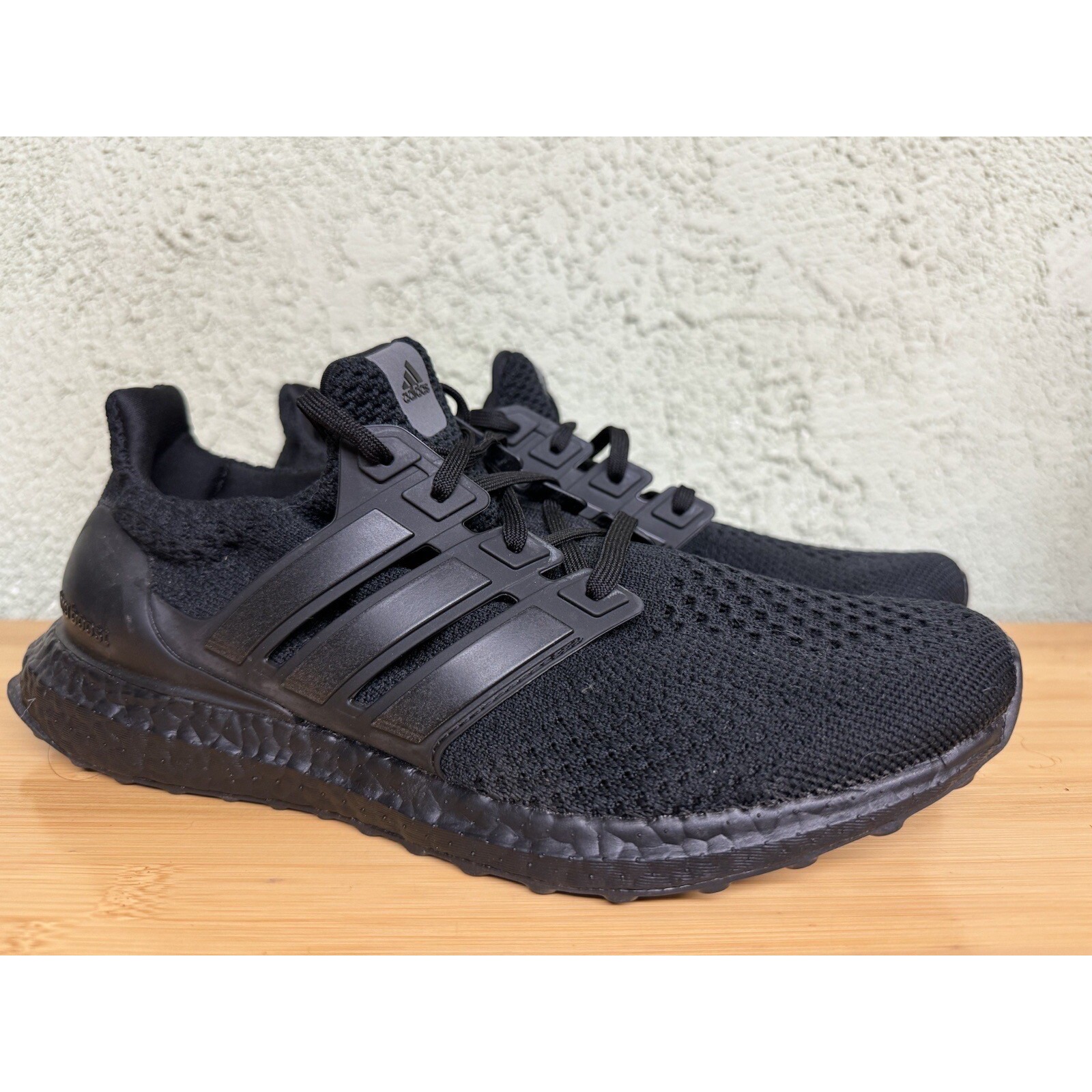 Size 10 - Women's Adidas Ultraboost 5.0 Dna Black Sneakers Shoes Gv 8743